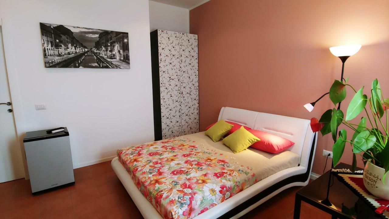 B&B El Brumista Milan Bagian luar foto